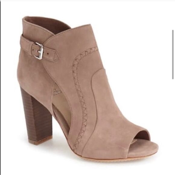 Vince Camuto Conley Buckle Tan Suede Leather Peep Toe Heeled Boots Size 8.5 - Picture 1 of 11